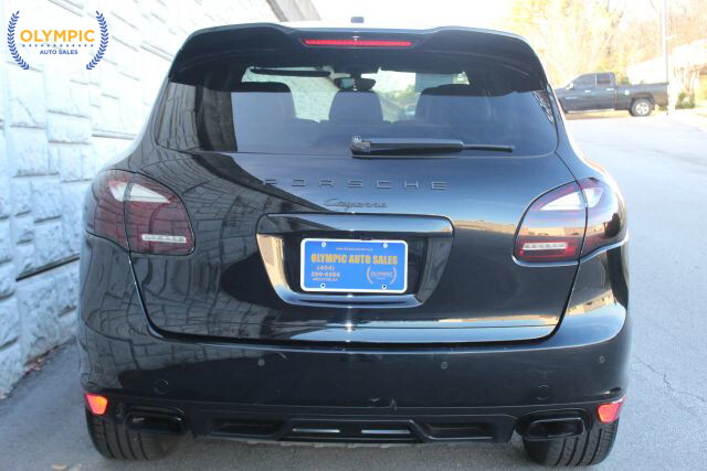 2014 Porsche Cayenne in Decatur, GA 30032 - 18083466 6
