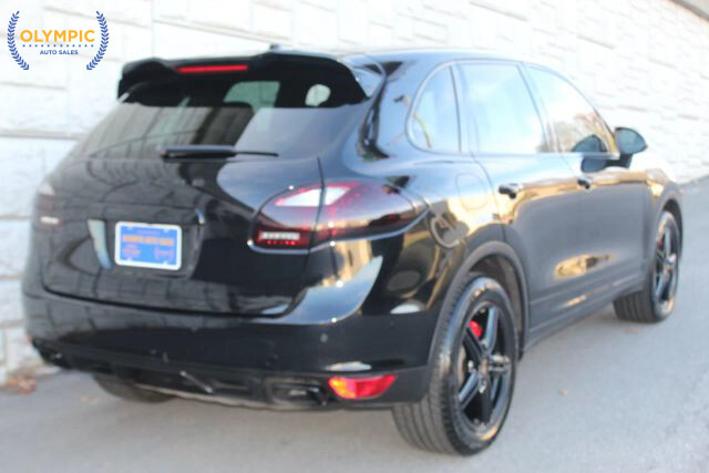 2014 Porsche Cayenne in Decatur, GA 30032 - 18083466 5