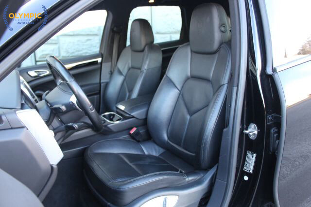 2014 Porsche Cayenne in Decatur, GA 30032 - 18083466 32