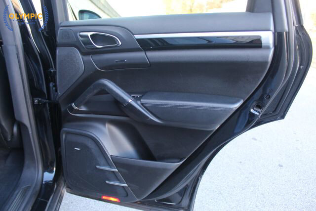 2014 Porsche Cayenne in Decatur, GA 30032 - 18083466 41