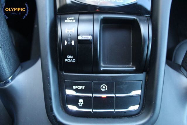 2014 Porsche Cayenne in Decatur, GA 30032 - 18083466 26