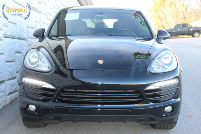 2014 Porsche Cayenne in Decatur, GA 30032 - 18083466 3