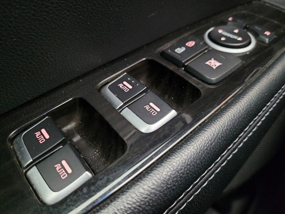 2019 Kia Sorento in Montclair, CA 91763 - 18083477 27