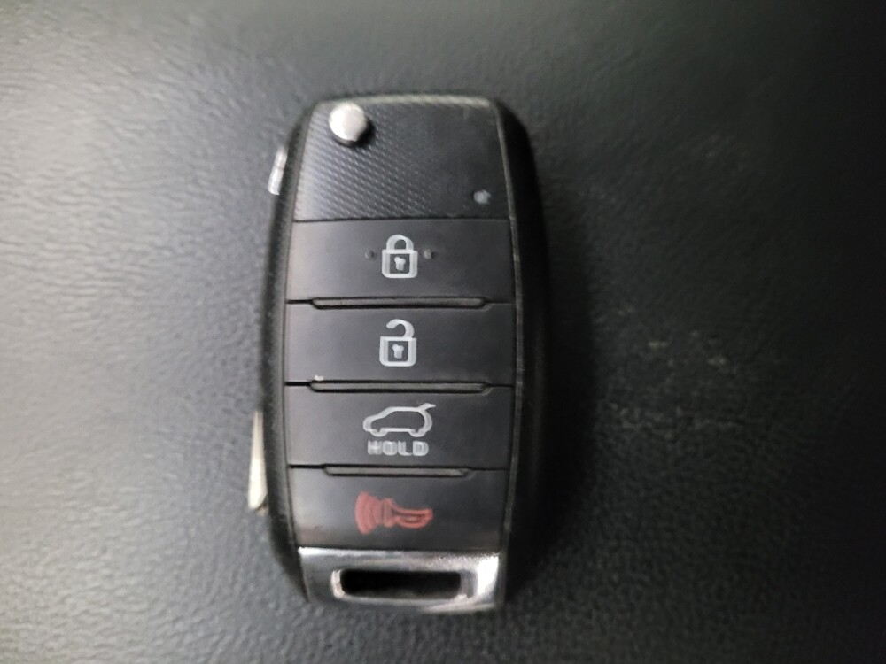 2019 Kia Sorento in Montclair, CA 91763 - 18083477 32