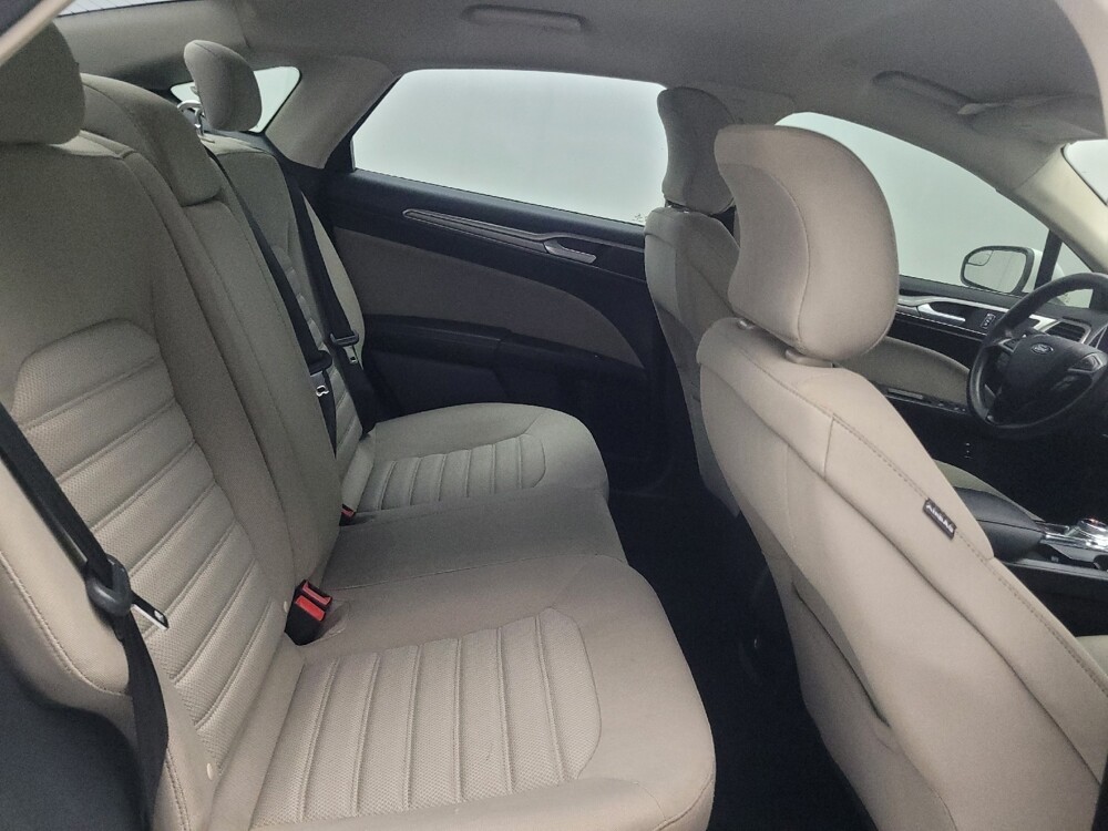 2017 Ford Fusion in Marietta, GA 30062 - 18083489 19