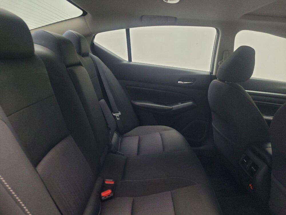 2019 Nissan Altima in Conyers, GA 30094 - 18083493 19