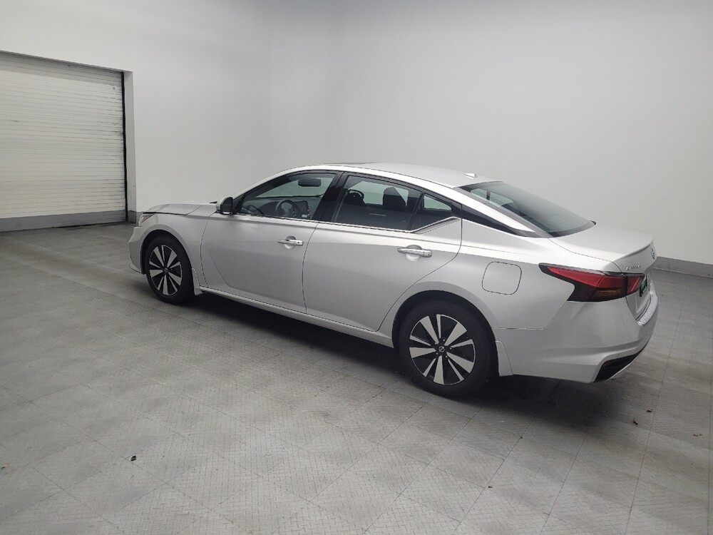 2019 Nissan Altima in Conyers, GA 30094 - 18083493 3
