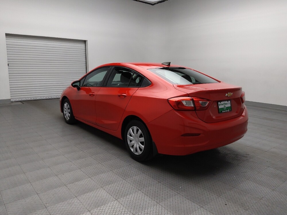 2017 Chevrolet Cruze in Lubbock, TX 79424 - 18083516 5