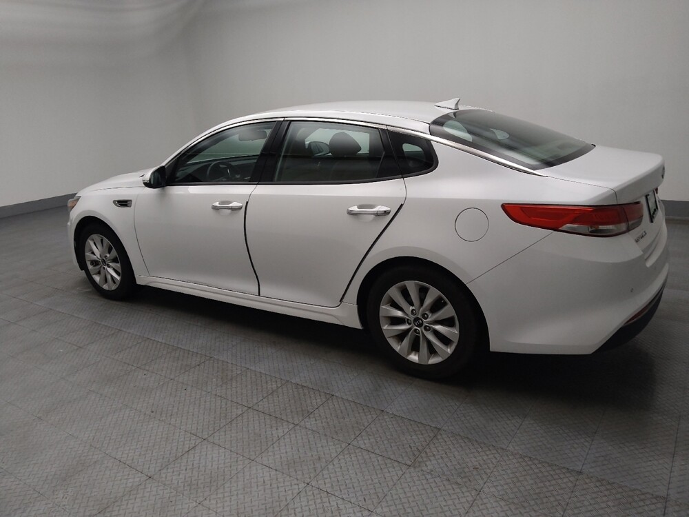 2018 Kia Optima in St. Louis, MO 63136 - 18083521 3