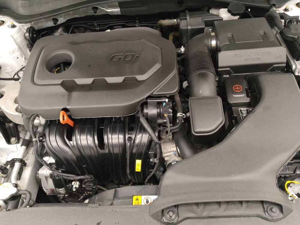 2018 Kia Optima in St. Louis, MO 63136 - 18083521 30