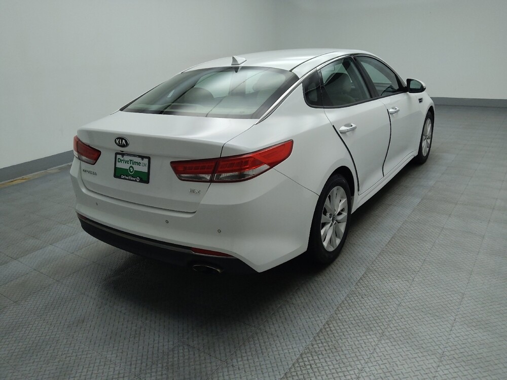 2018 Kia Optima in St. Louis, MO 63136 - 18083521 9