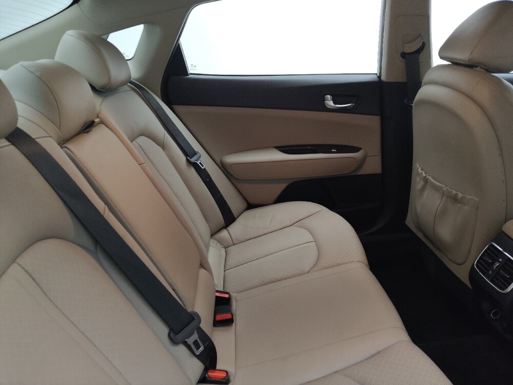 2018 Kia Optima in St. Louis, MO 63136 - 18083521 19