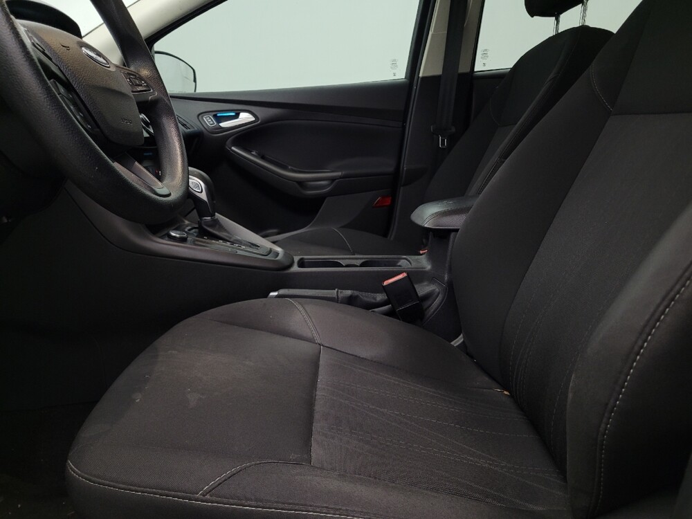 2017 Ford Focus in Tampa, FL 33612 - 18083530 17