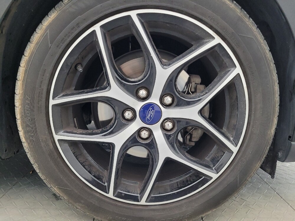 2017 Ford Focus in Tampa, FL 33612 - 18083530 31