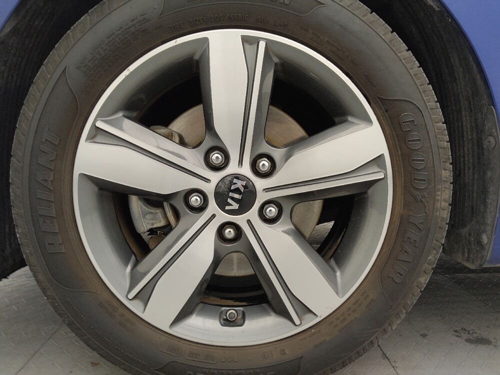 2018 Kia Forte in Tampa, FL 33612 - 18083533 31