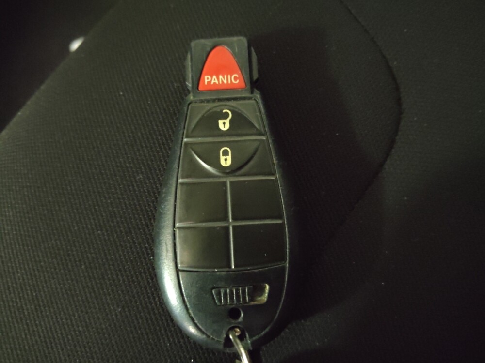 2019 Jeep Cherokee in Tampa, FL 33612 - 18083535 32