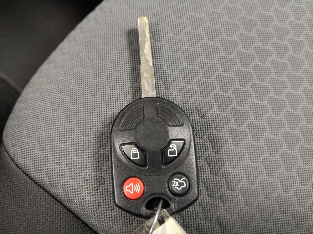 2017 Ford C-MAX in Round Rock, TX 78664 - 18083540 32