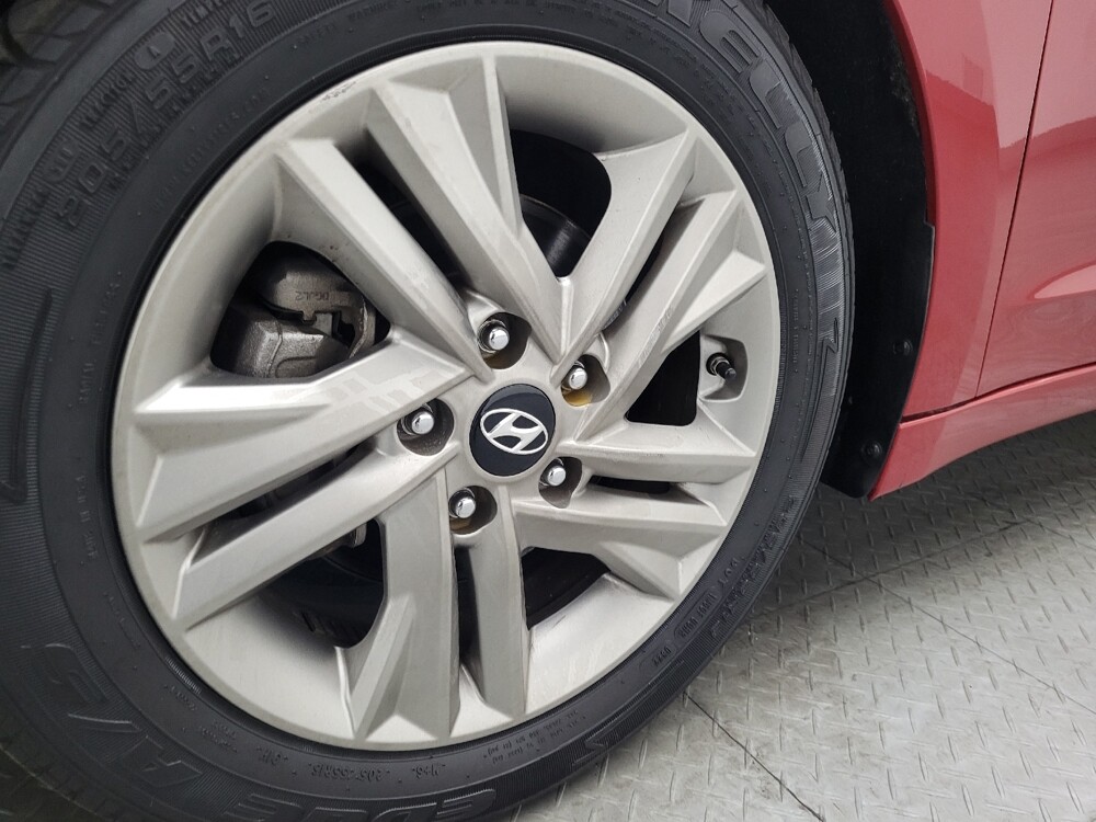 2019 Hyundai Elantra in West Palm Beach, FL 33409 - 18083544 31