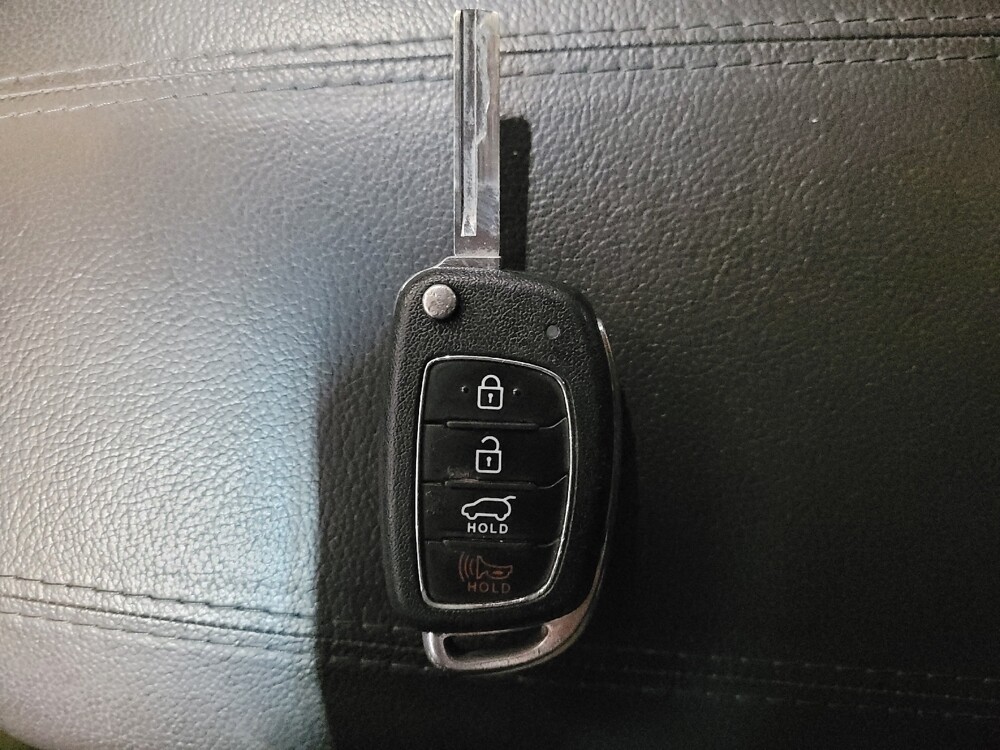 2017 Hyundai Santa Fe in Kissimmee, FL 34744 - 18083546 32