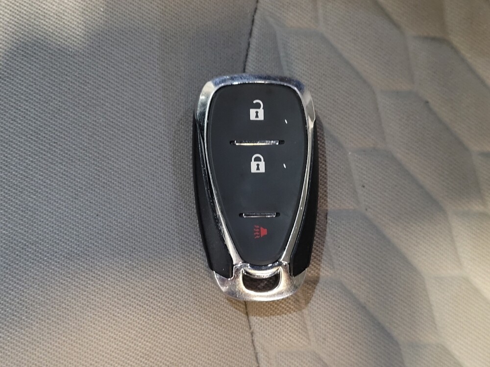 2018 Chevrolet Equinox in Conway, SC 29526 - 18083566 32