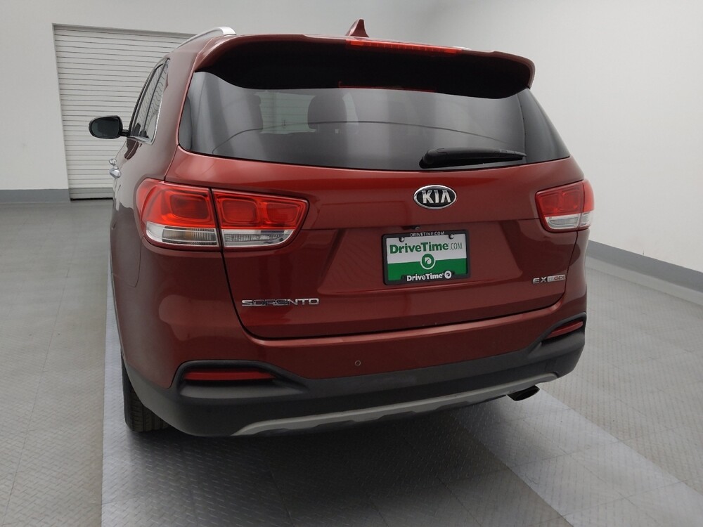 2017 Kia Sorento in Lakewood, CO 80215 - 18083589 6