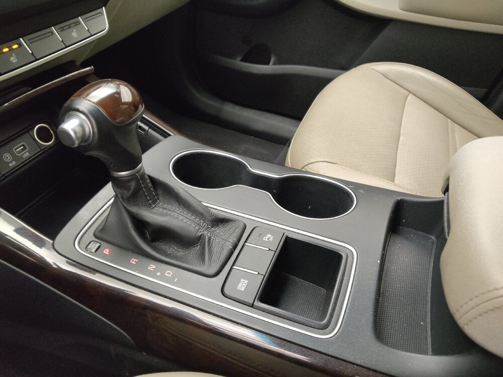 2017 Kia Sorento in Lakewood, CO 80215 - 18083589 26