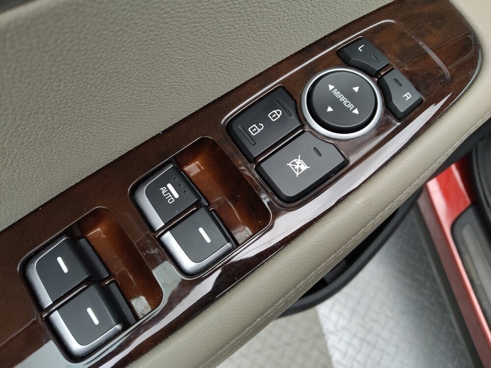 2017 Kia Sorento in Lakewood, CO 80215 - 18083589 27