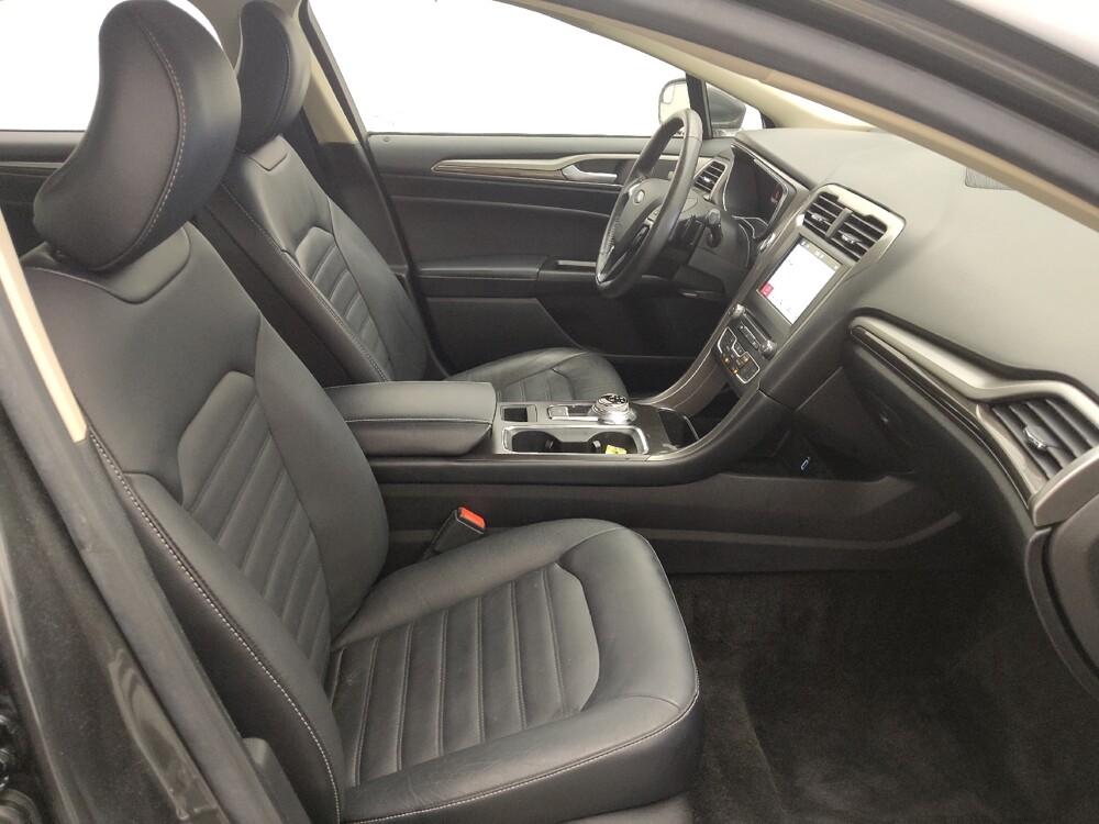 2017 Ford Fusion in Houston, TX 77074 - 18083601 21