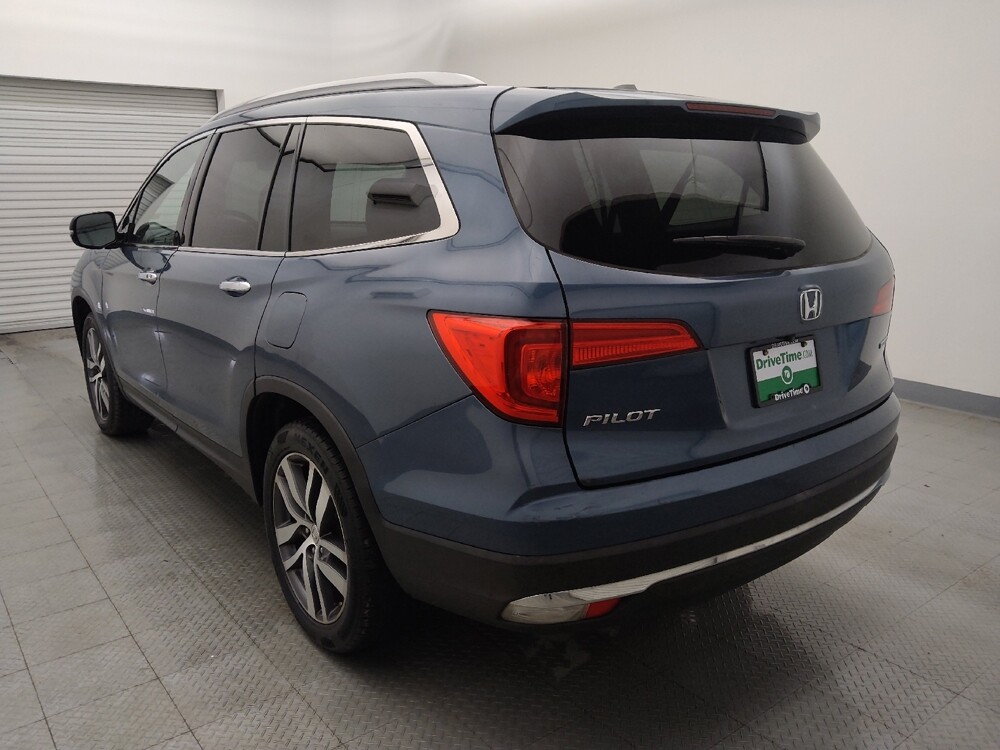 2017 Honda Pilot in Houston, TX 77074 - 18083608 5