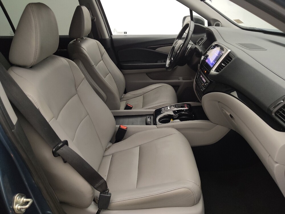 2017 Honda Pilot in Houston, TX 77074 - 18083608 21