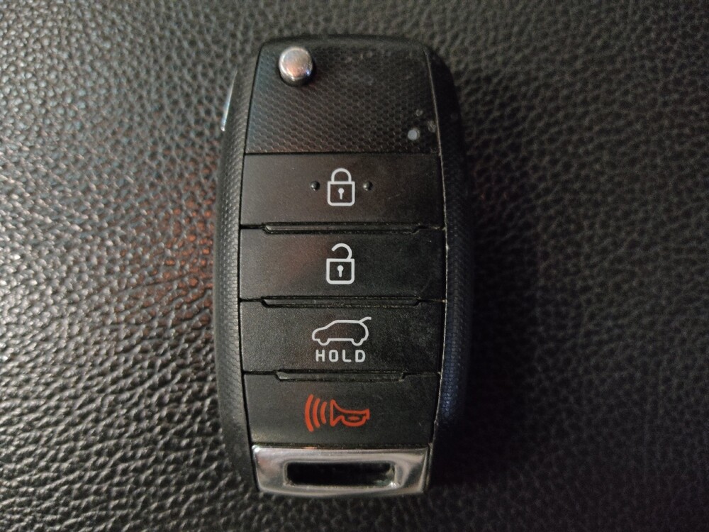 2015 Kia Optima in Houston, TX 77074 - 18083617 32