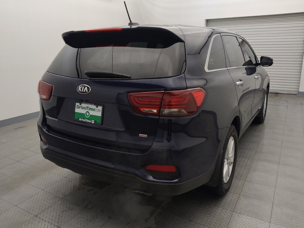 2020 Kia Sorento in Live Oak, TX 78233 - 18083620 7