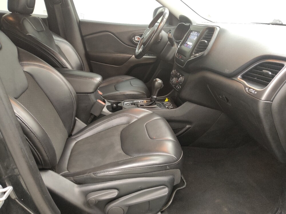 2019 Jeep Cherokee in St. Louis, MO 63125 - 18083624 21