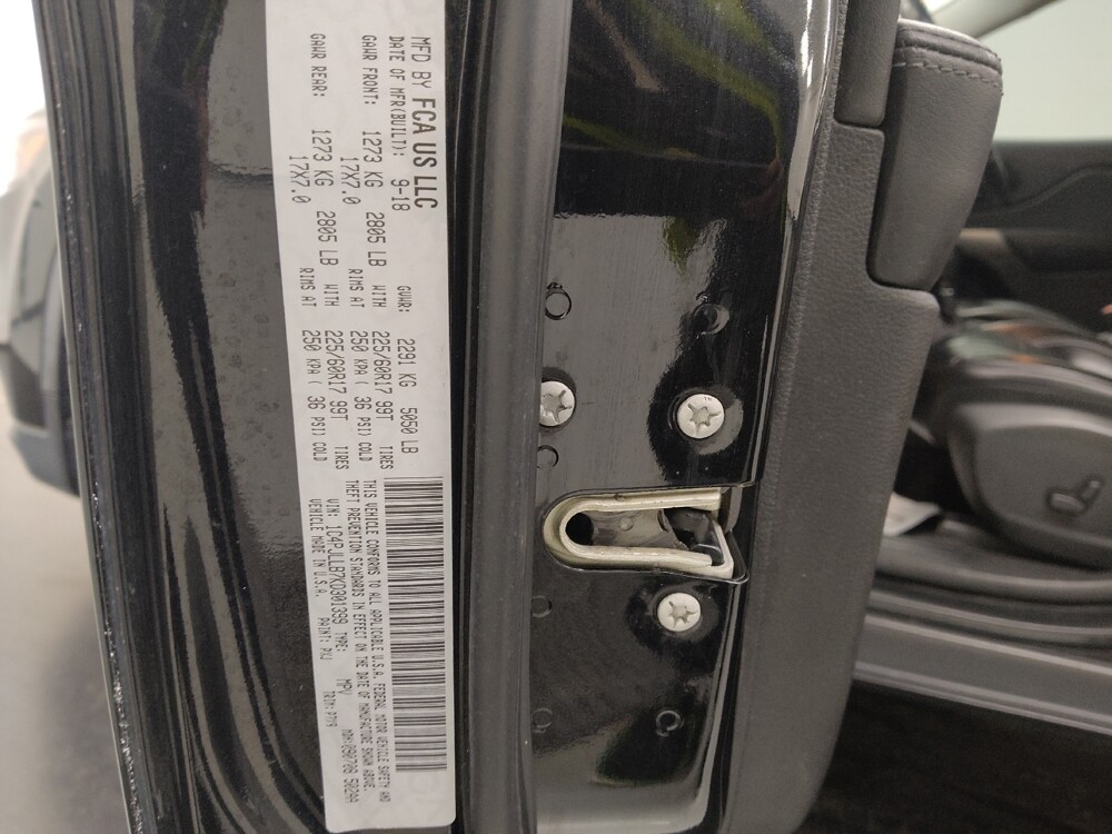 2019 Jeep Cherokee in St. Louis, MO 63125 - 18083624 33