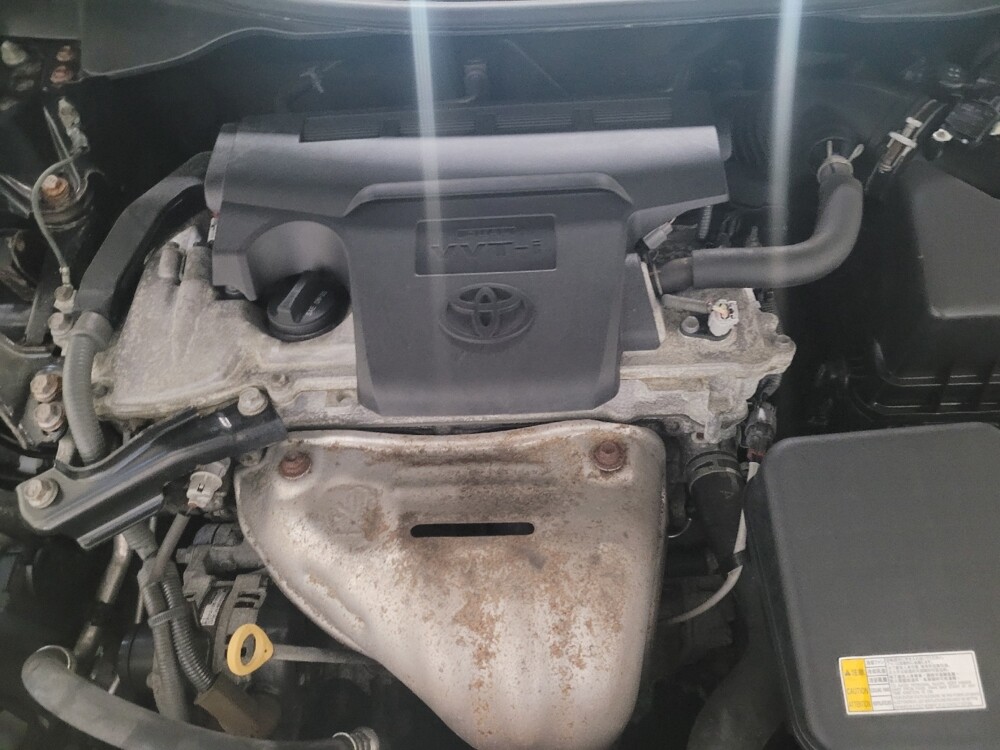 2016 Toyota Camry in Pittsburgh, PA 15236 - 18083635 30