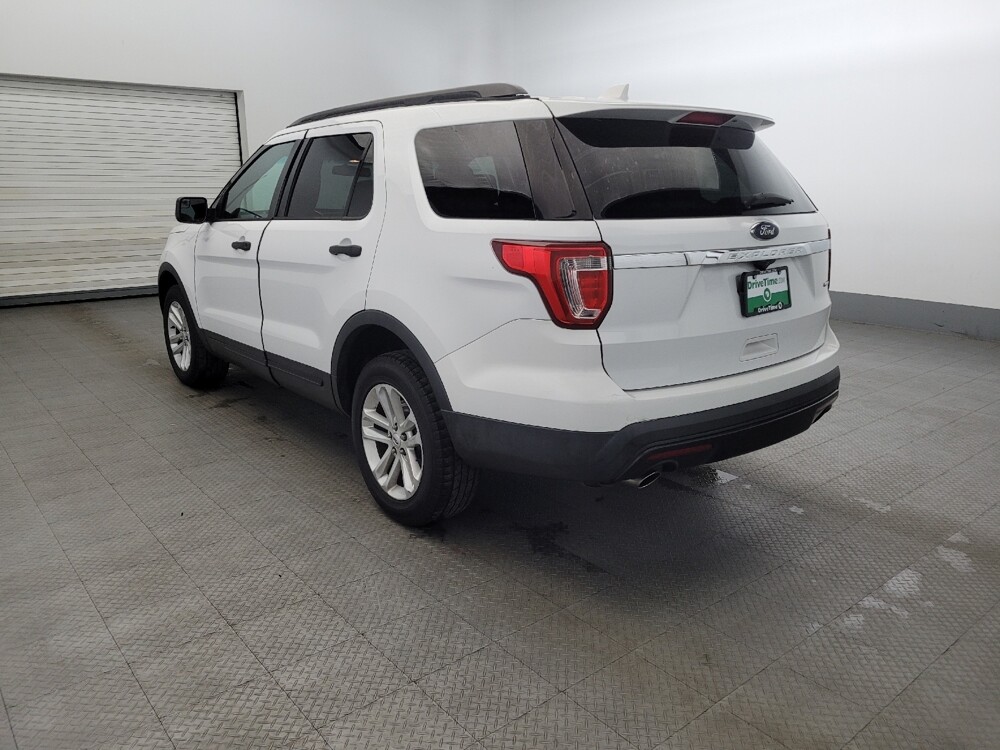 2017 Ford Explorer in New Castle, DE 19720 - 18083637 5