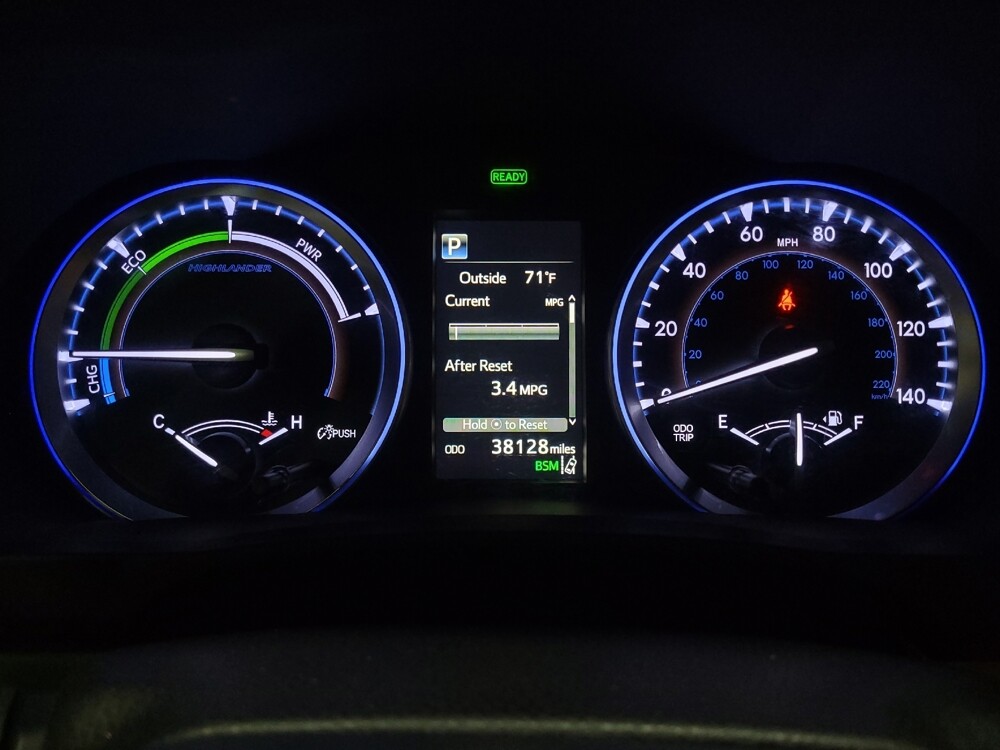 2018 Toyota Highlander in Glen Burnie, MD 21061 - 18083641 23