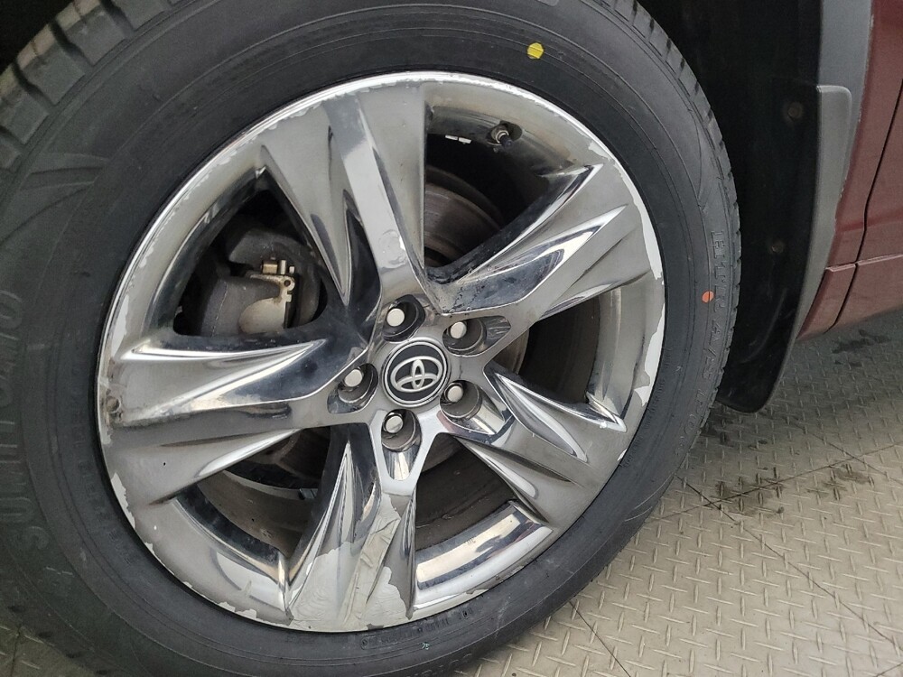 2018 Toyota Highlander in Glen Burnie, MD 21061 - 18083641 31