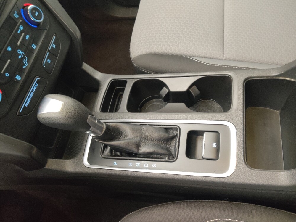 2017 Ford Escape in Topeka, KS 66611 - 18083649 26