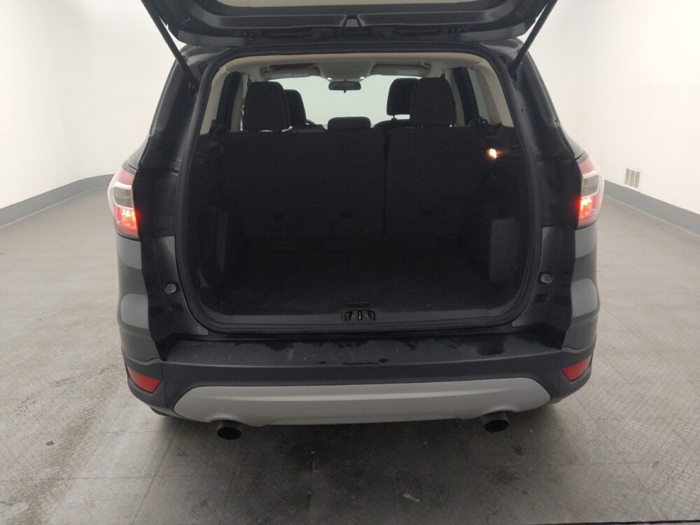 2017 Ford Escape in Topeka, KS 66611 - 18083649 29