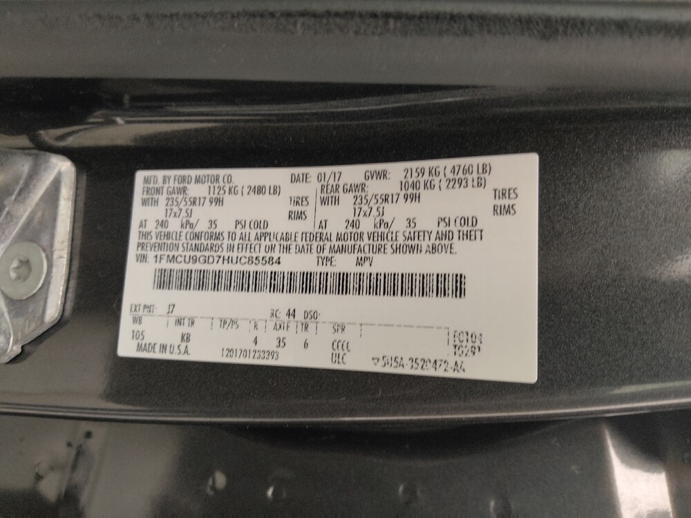 2017 Ford Escape in Topeka, KS 66611 - 18083649 33