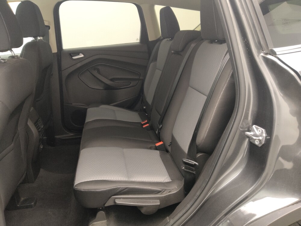 2017 Ford Escape in Topeka, KS 66611 - 18083649 18