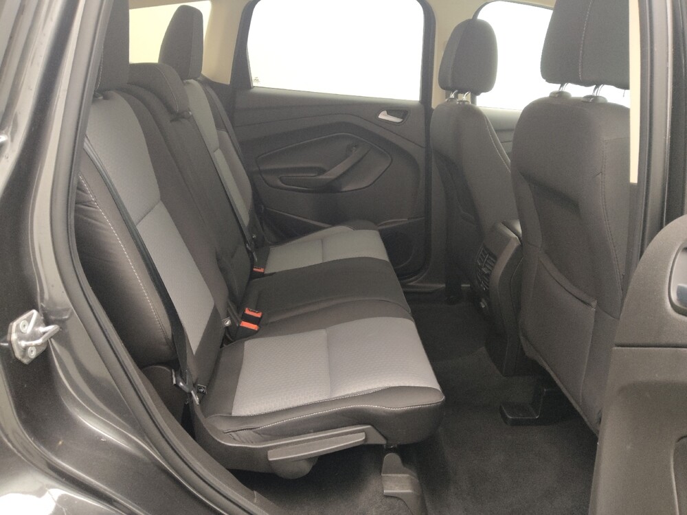 2017 Ford Escape in Topeka, KS 66611 - 18083649 19