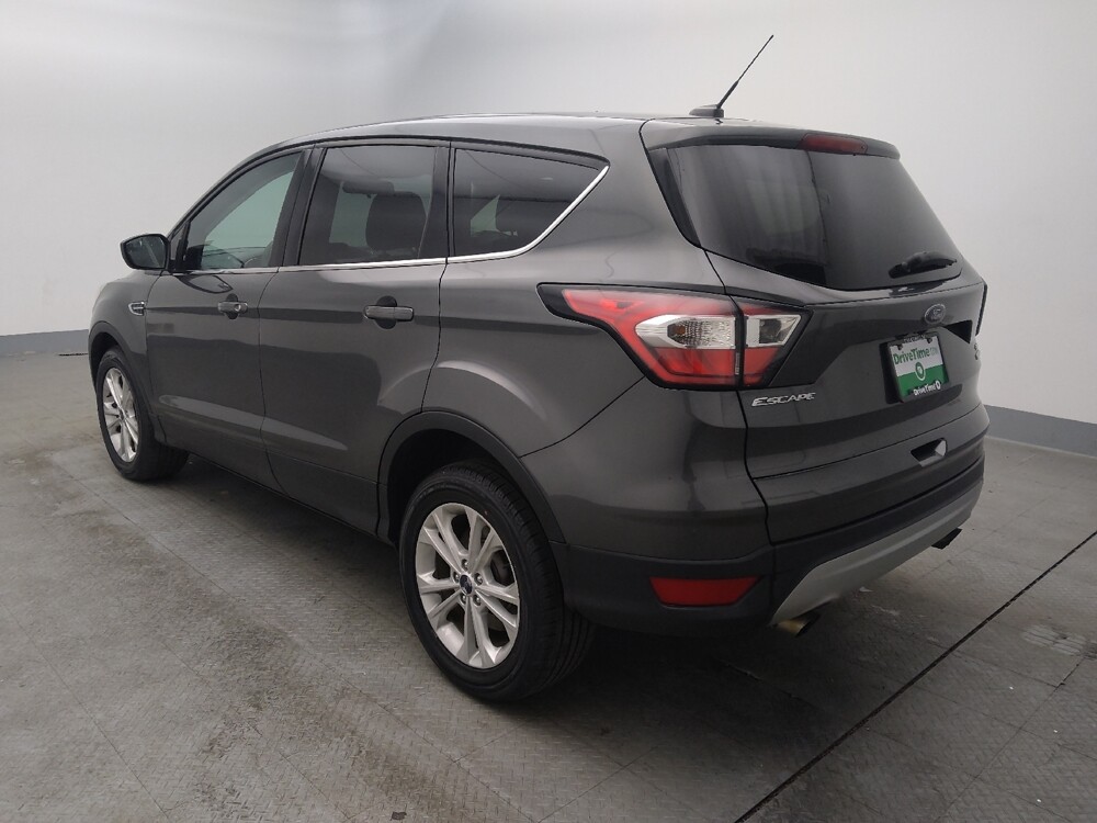 2017 Ford Escape in Topeka, KS 66611 - 18083649 3