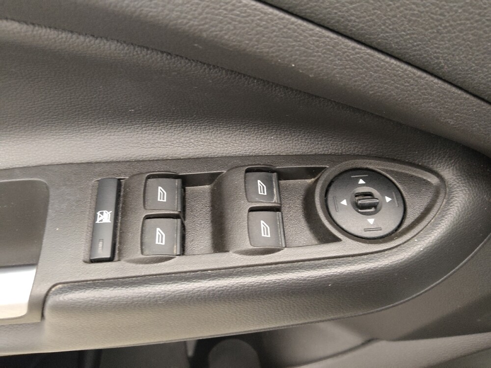 2017 Ford Escape in Topeka, KS 66611 - 18083649 27