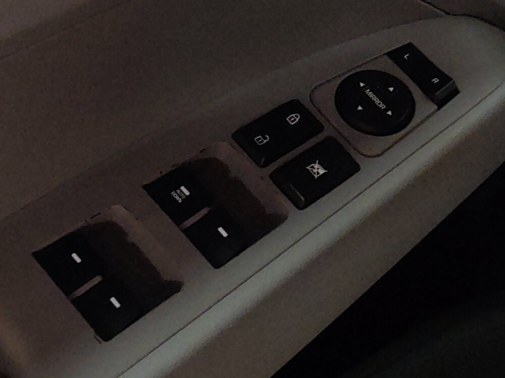 2017 Hyundai Elantra in Gainesville, FL 32609 - 18083661 27