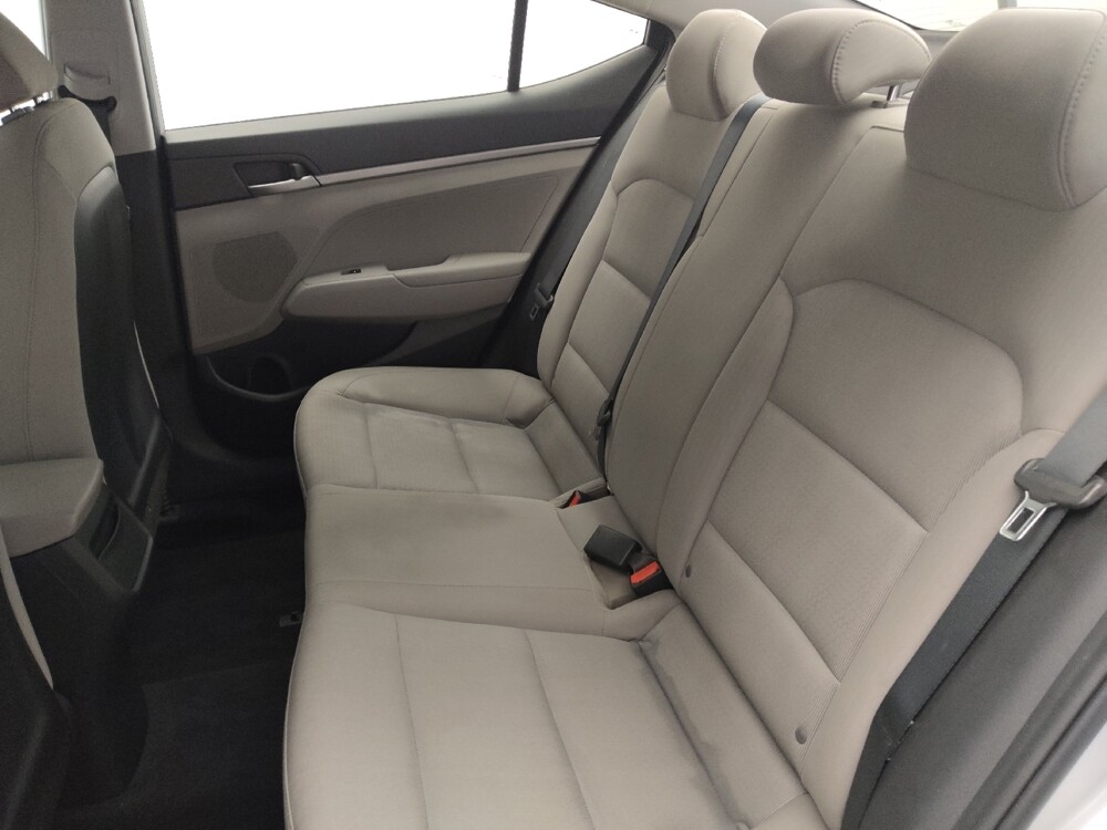 2017 Hyundai Elantra in Gainesville, FL 32609 - 18083661 18