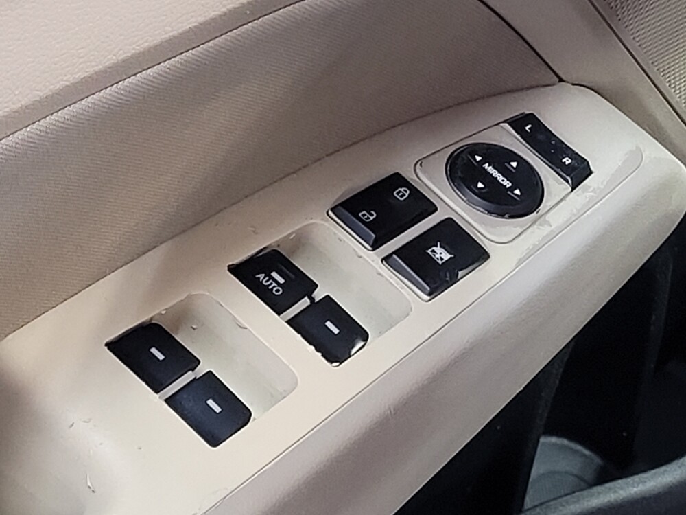 2020 Hyundai Elantra in Tampa, FL 33612 - 18083673 27