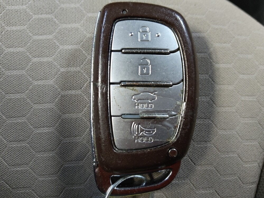 2020 Hyundai Elantra in Tampa, FL 33612 - 18083673 32