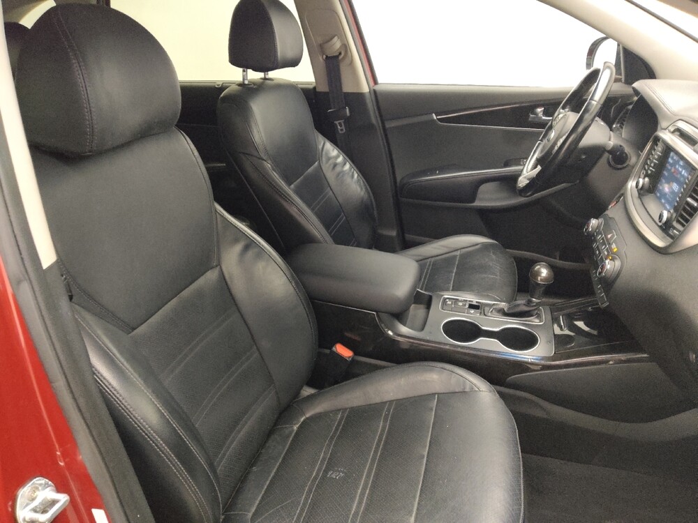 2018 Kia Sorento in Morrow, GA 30260 - 18083695 21